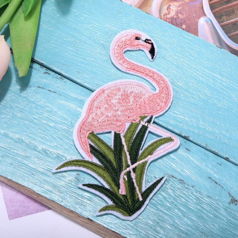 1 Ks Červená Biela Vyšívacia Flamingo Látková Pasta / Diy Odevné Dekorácie Príslušenstvo Náplasťová