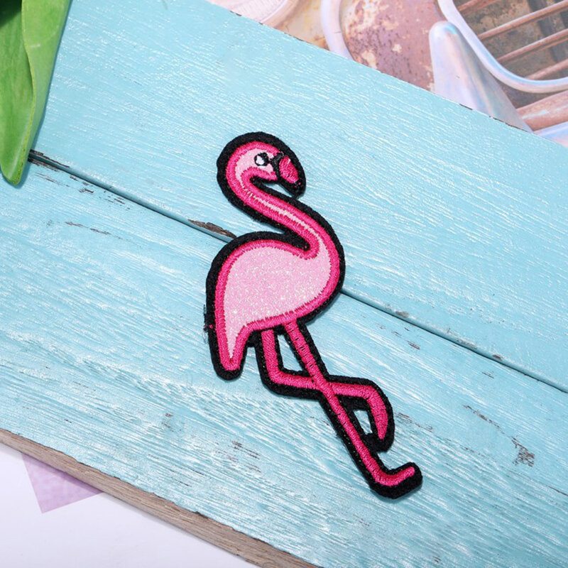 1 Ks Červená Biela Vyšívacia Flamingo Látková Pasta / Diy Odevné Dekorácie Príslušenstvo Náplasťová