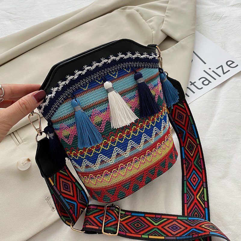 2023 Individuálna Taška Cez Rameno V Etnickom Štýle Tassel Woven Bucket Bag Pre Ženy